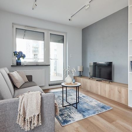 Lasek Marcelinski Comfy Apartment Poznan Ngoại thất bức ảnh